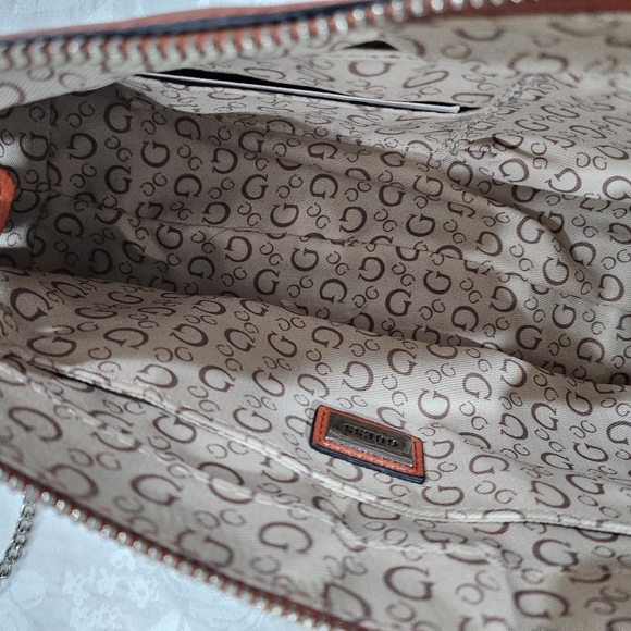 Guess shoulder bag with cross body chain - Picture 8 of 9